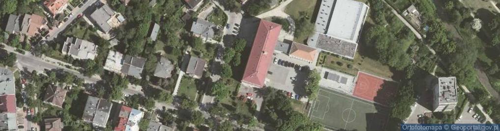 Zdjęcie satelitarne Szkoła Podstawowa Nr 75 W Krakowie