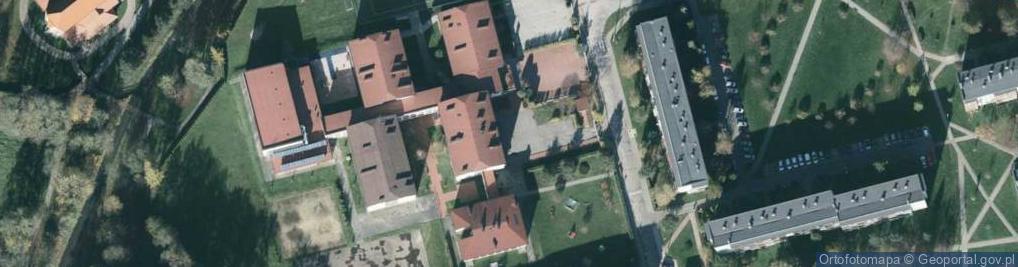 Zdjęcie satelitarne Szkoła Podstawowa Nr 8 Im. Krystyny Bochenek W Skoczowie