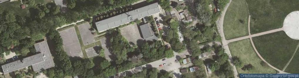 Zdjęcie satelitarne Szkoła Podstawowa Z Oddziałami Integracyjnymi Nr 128 Im. Płk. Pilota Stanisława Skarżyńskiego W Krakowie
