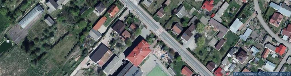 Zdjęcie satelitarne Szkoła Podstawowa Z Oddziałami Przedszkola Im. J.i. Kraszewskiego W Wisznicach