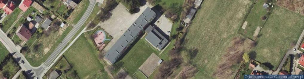 Zdjęcie satelitarne Szkoła Podstawowa Z Oddziałami Sportowymi Nr 11 Im. Mikołaja Kopernika W Oświęcimiu