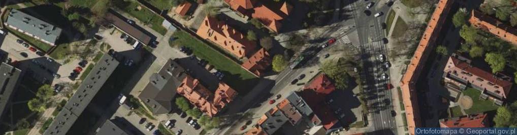 Zdjęcie satelitarne Policealne Studium Zawodowe 'Fama'