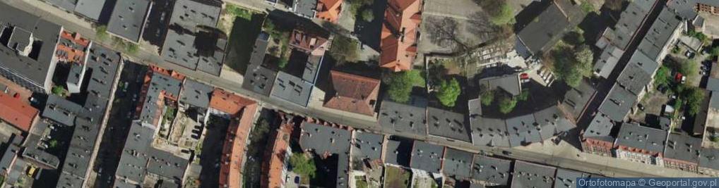 Zdjęcie satelitarne Szkoła Policealna Centrum Edukacji I Biznesu 'Kopernik'