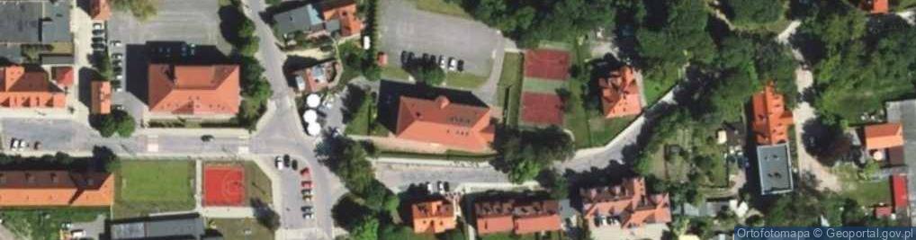 Zdjęcie satelitarne Szkoła Policealna