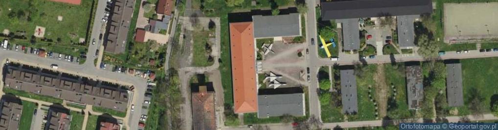 Zdjęcie satelitarne Lotnicze Zakłady Naukowe