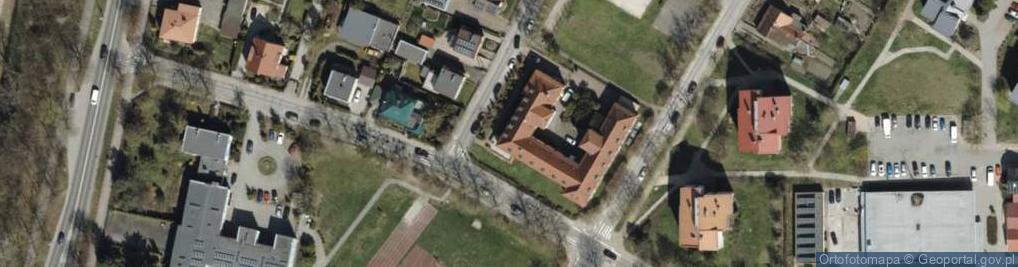 Zdjęcie satelitarne Młodzieżowy Ośrodek Wychowawczy im. Janusza Korczaka