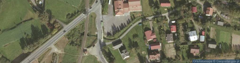 Zdjęcie satelitarne Zespół Szkół w Żarnowej