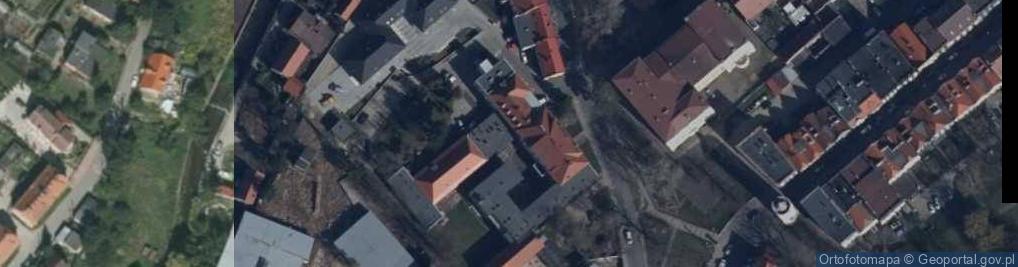 Zdjęcie satelitarne Szpital