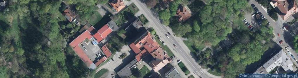 Zdjęcie satelitarne Niepubliczne Technikum Specjalne Żywienia I Usług Gastronomicznych Dla Uczniów Z Autyzmem