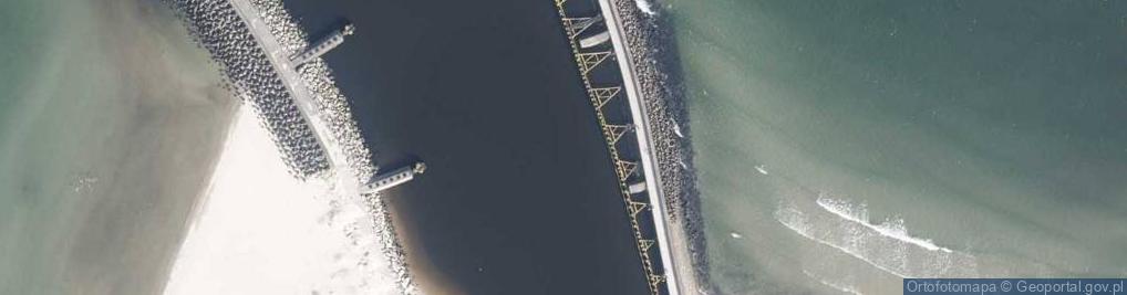 Zdjęcie satelitarne Ujście rz. Parsęta do Morza Bałtyckiego.