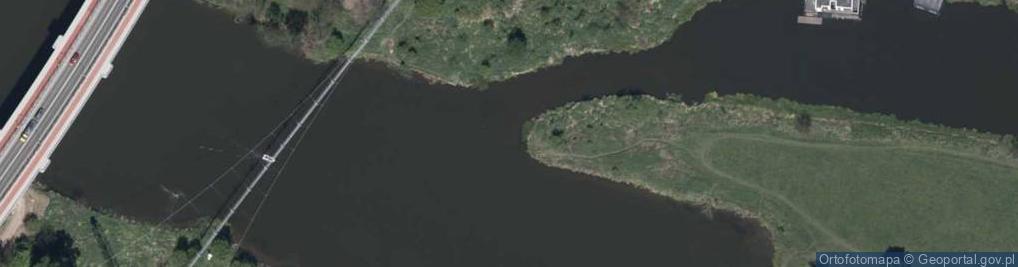 Zdjęcie satelitarne wejście do basenu portowego WSTŻ- rz. Odra [P247