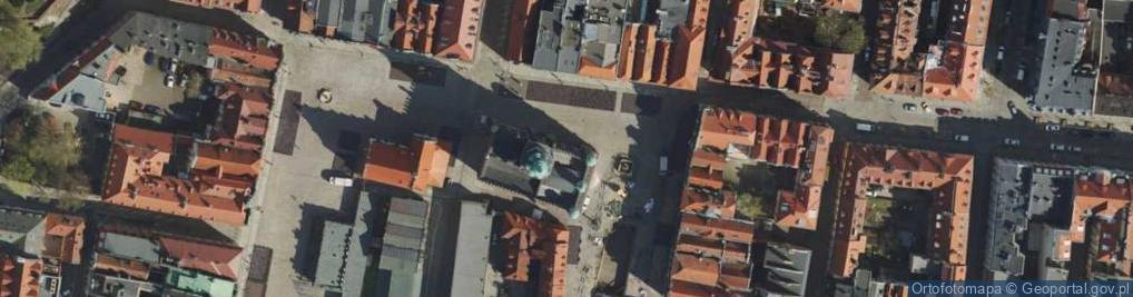 Zdjęcie satelitarne Ratusz w Poznaniu