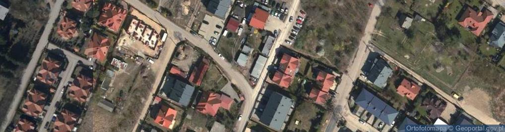 Zdjęcie satelitarne AUTO-TOP