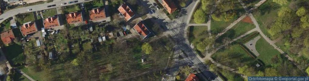 Zdjęcie satelitarne Warzywno-owocowy - Sklep