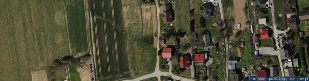 Zdjęcie satelitarne Cmentarz parafialny