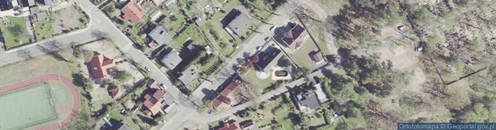 Zdjęcie satelitarne Cmentarz