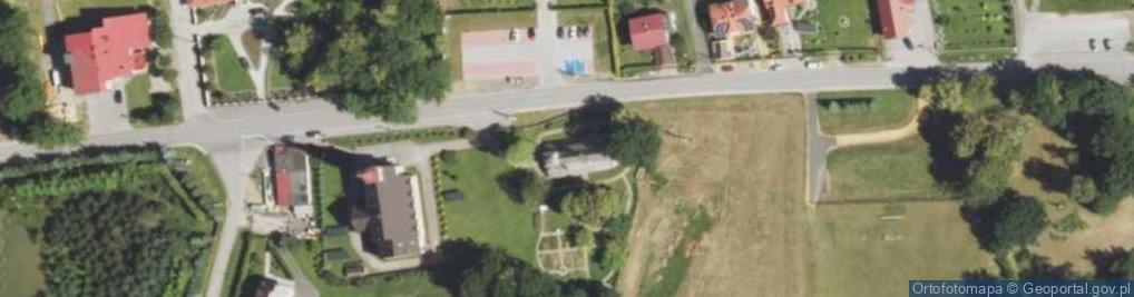 Zdjęcie satelitarne Drewniany Kościół w Nidku