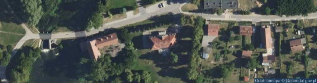 Zdjęcie satelitarne Dworek