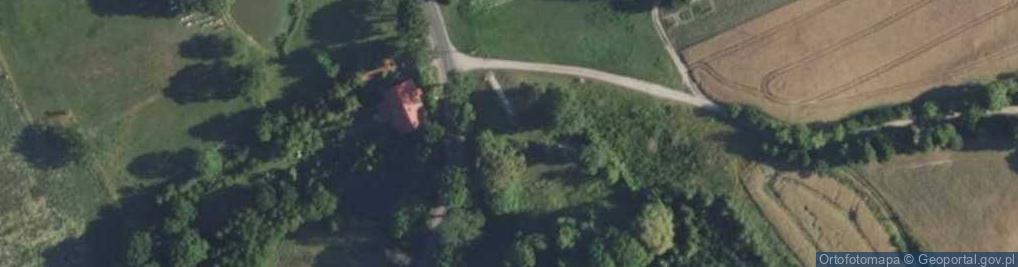 Zdjęcie satelitarne Barokowa kaplica grobowa z przełomu XVIII i XIX w.