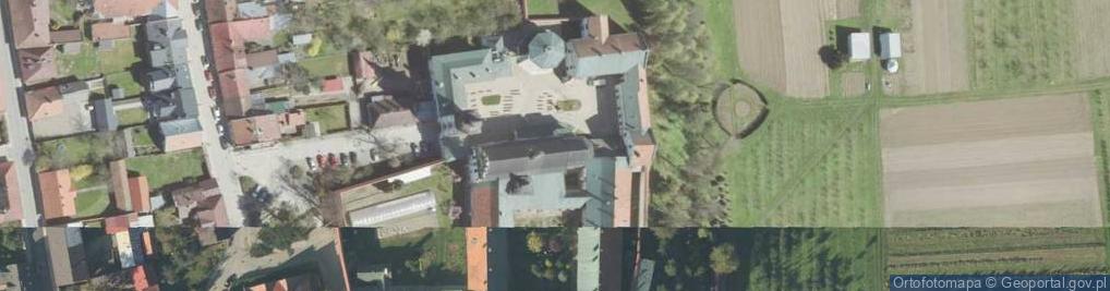 Zdjęcie satelitarne Klasztor i kościół sióstr Klarysek