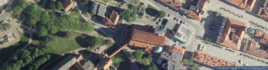 Zdjęcie satelitarne Kościół zamkowy św. Jana Apostoła