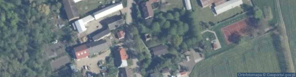 Zdjęcie satelitarne Ruiny zabytkowego kościoła cmentarnego