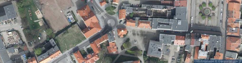 Zdjęcie satelitarne Sanktuarium Matki Boskiej Bolesnej Pani Wałbrzycha