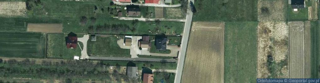 Zdjęcie satelitarne Frankowscy. Zakład pogrzebowy
