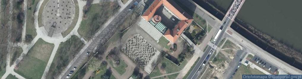 Zdjęcie satelitarne Zamek