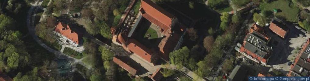Zdjęcie satelitarne Zamek