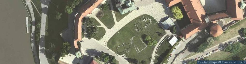 Zdjęcie satelitarne Baszta Sandomierska na Wawelu.Ł.O