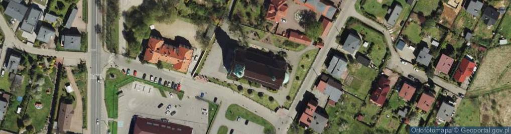 Zdjęcie satelitarne Bobrowniki kosciol przemienienia panskiego portal