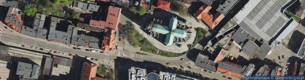 Zdjęcie satelitarne Bytom - Kościół pw. Świętej Trójcy 03