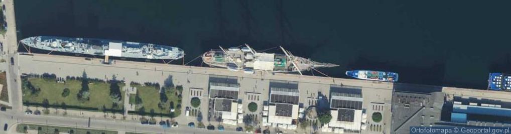 Zdjęcie satelitarne Dar Pomorza pod zaglami s