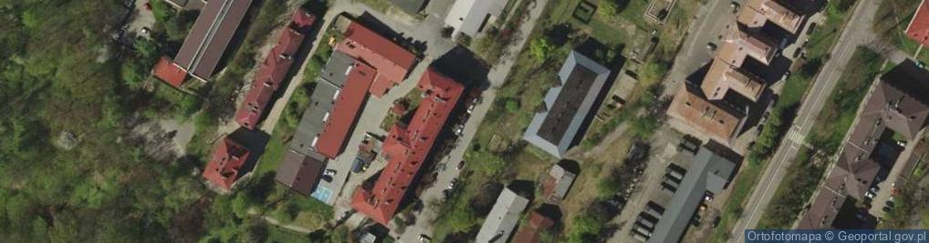 Zdjęcie satelitarne Dawne koszary w Cieszynie, ul. Blogocka 02