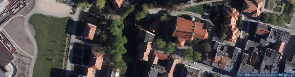 Zdjęcie satelitarne Dom dawnej szkoły parafialnej Bydg