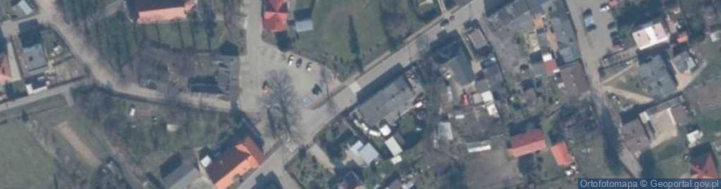 Zdjęcie satelitarne Dygowo - plac Wolności z fontanną
