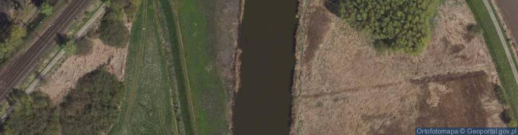 Zdjęcie satelitarne Elbląg, kanál Elbląg-Ostróda, železniční most trati Elbląg-Malbork
