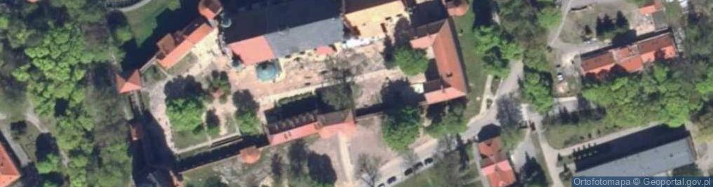 Zdjęcie satelitarne Frombork mury z gory