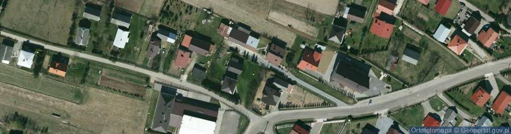 Zdjęcie satelitarne Kapliczka w Zawadce Osieckiej
