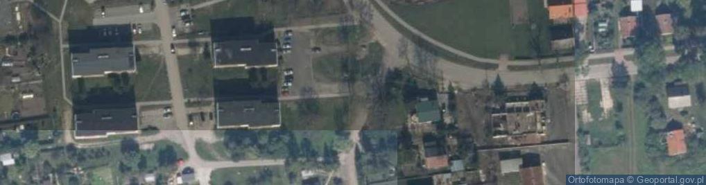 Zdjęcie satelitarne Kmiecin kosciol sw Jadwigi