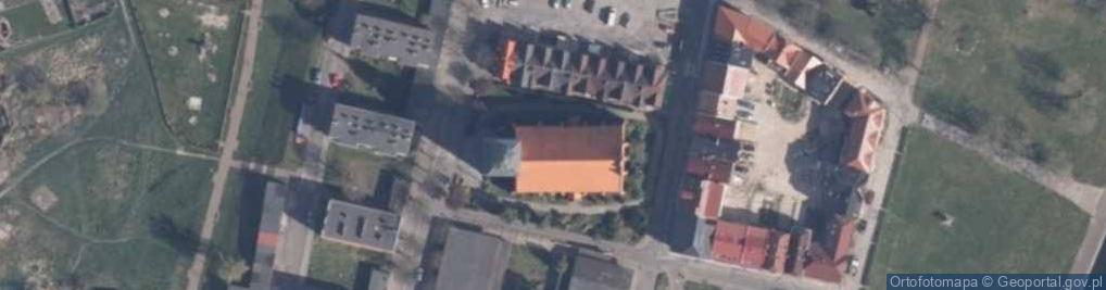 Zdjęcie satelitarne Kolegiata Wolin witraże 1