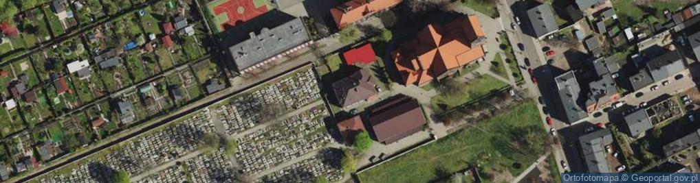 Zdjęcie satelitarne Kosciol Matki Bozej Rozancowej w Swietochlowicach
