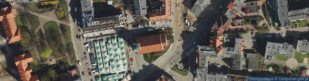 Zdjęcie satelitarne Kościół MB Królowej Poznan1