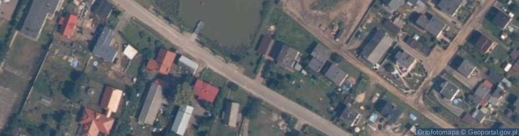 Zdjęcie satelitarne Kościół w Leśniewie