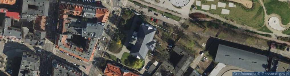 Zdjęcie satelitarne Kosciol Wszystkich Swietych Poznan