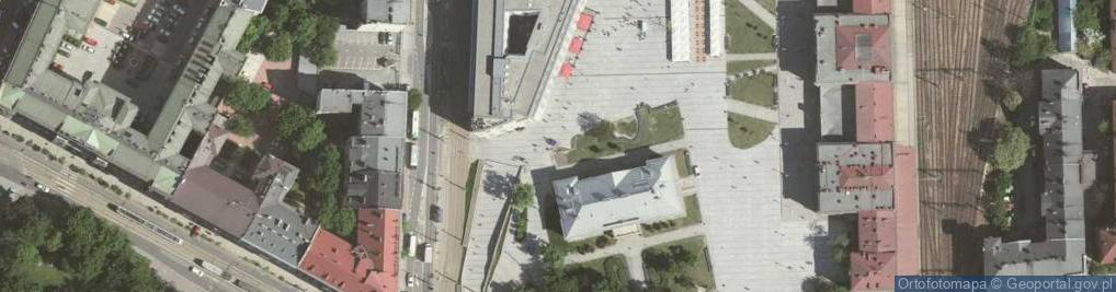 Zdjęcie satelitarne Krakov, Stare Miasto, železniční stanice Kraków Głowny, historická budova