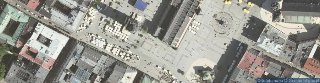 Zdjęcie satelitarne Krakov, Stare Miasto, Sukiennice, nápisy