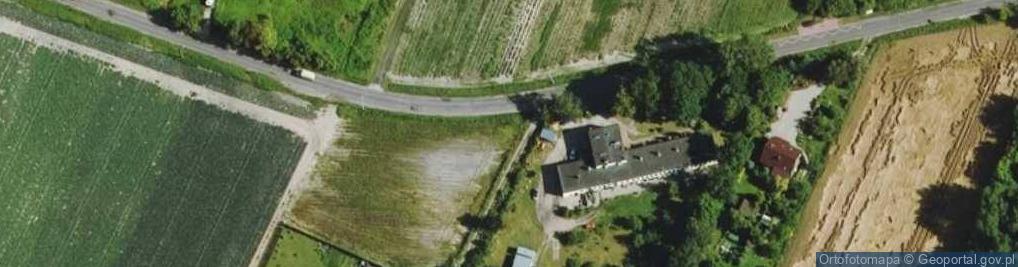 Zdjęcie satelitarne Krosna, widok z drogi