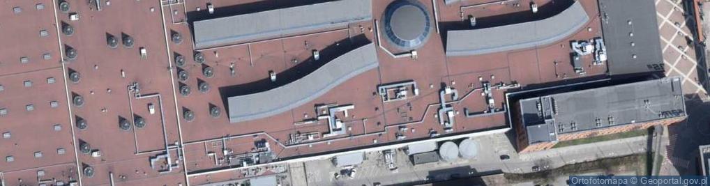 Zdjęcie satelitarne Manufaktura galeria handlowa nocą Łódź